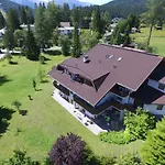 Appart hôtel Charlotte Am Geigenbuehel -apartments 3*
