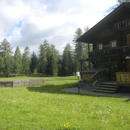 Hotel apartamentowy Charlotte Am Geigenbuehel -apartments Seefeld w Tirolu