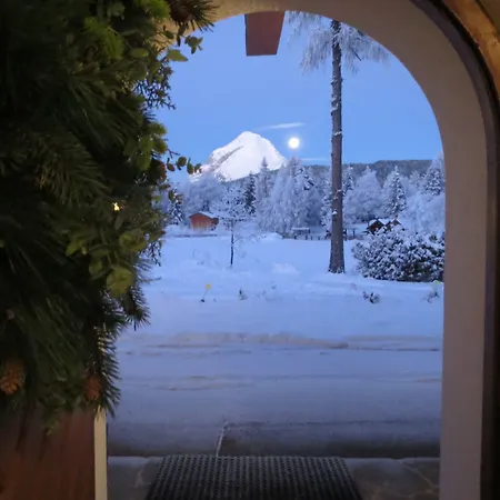 Charlotte Am Geigenbuehel -apartments