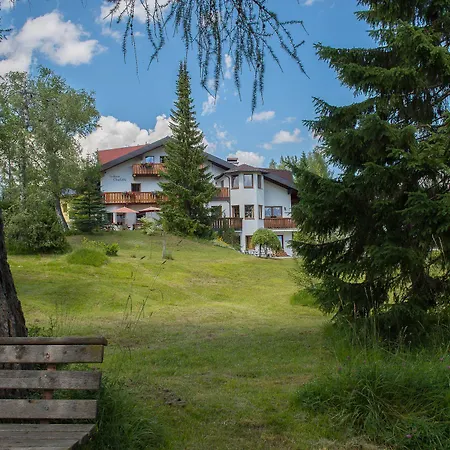 Charlotte Am Geigenbuehel -apartments 3* Ζέεφελντ