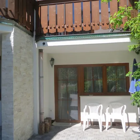 Hotel apartamentowy Charlotte Am Geigenbuehel -apartments Seefeld w Tirolu