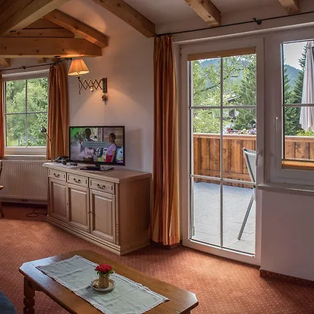 Charlotte Am Geigenbuehel -apartments Hotel apartamentowy