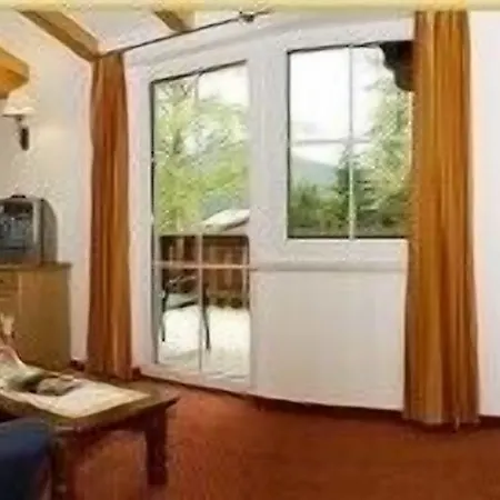 Hotel apartamentowy Charlotte Am Geigenbuehel -apartments 3*