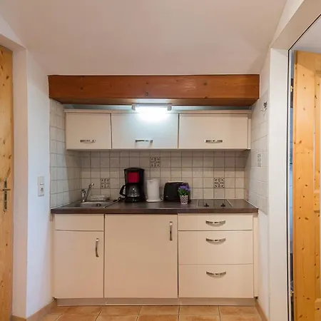 Charlotte Am Geigenbuehel -apartments Апарт-отель 3*