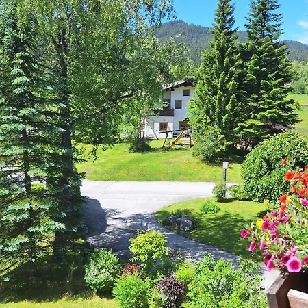 Apart-hotel Charlotte Am Geigenbuehel -apartments 3*