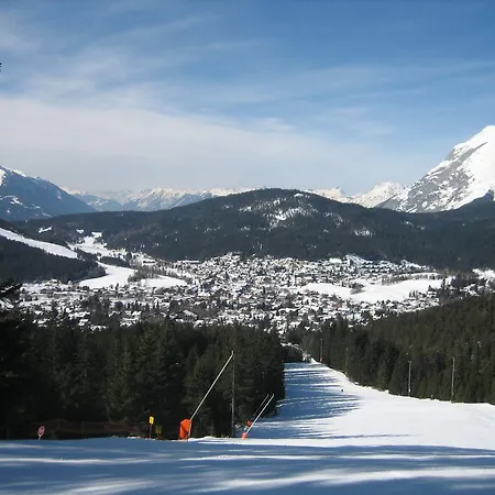 Charlotte Am Geigenbuehel -apartments Seefeld w Tirolu
