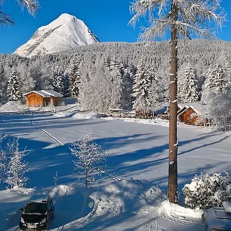 Ξενοδοχείο με διαμερίσματα Charlotte Am Geigenbuehel -apartments