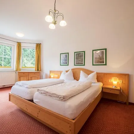 Charlotte Am Geigenbuehel -apartments Hotel apartamentowy