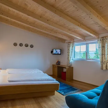 Charlotte Am Geigenbuehel -apartments