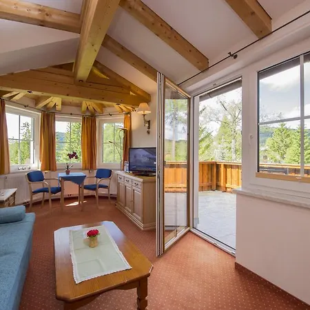 Charlotte Am Geigenbuehel -apartments 3* Seefeld in Tirol