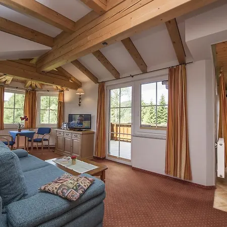 Charlotte Am Geigenbuehel -apartments Lägenhetshotell