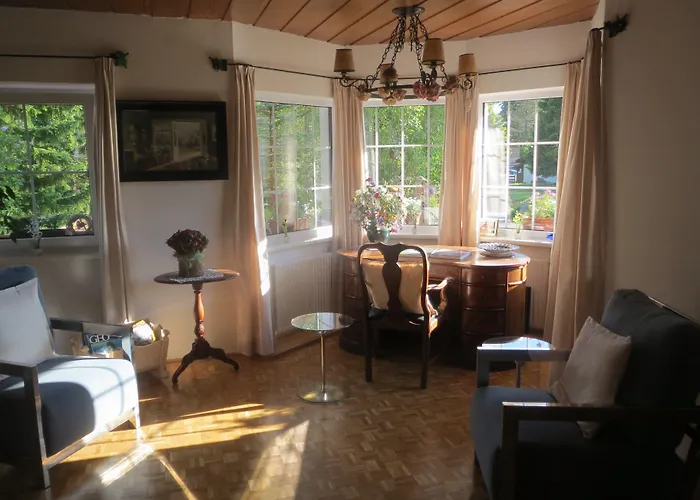 Aparthotel Charlotte Am Geigenbuehel -apartments Seefeld in Tirol