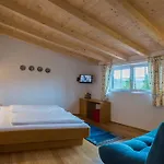 Charlotte Am Geigenbuehel -apartments