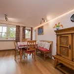 Charlotte Am Geigenbuehel -apartments Apartmanhotel