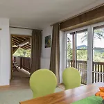 Charlotte Am Geigenbuehel -apartments 3*
