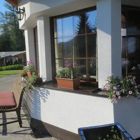 Charlotte Am Geigenbuehel -apartments זיפלד אין טירול