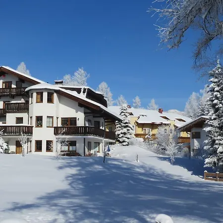 Charlotte Am Geigenbuehel -apartments זיפלד אין טירול