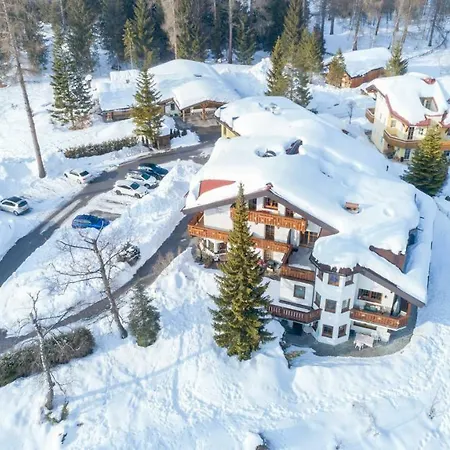 Charlotte Am Geigenbuehel -apartments شقة فندقية
