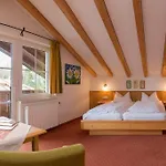 Charlotte Am Geigenbuehel -apartments 아파트호텔